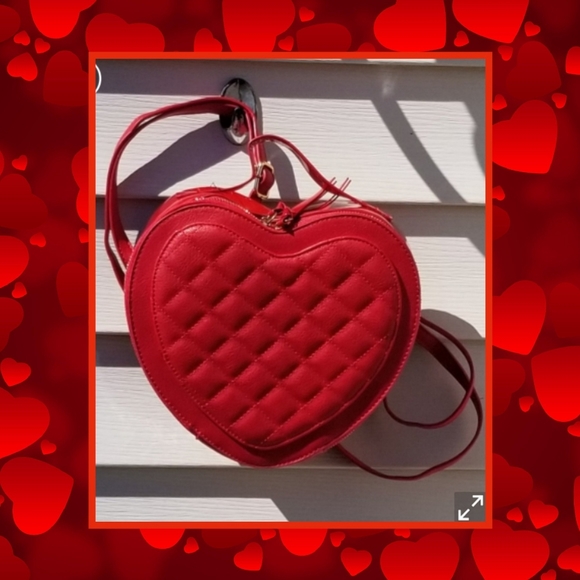 Valentine's Rebel Red ❤ Heart - Picture 1 of 10